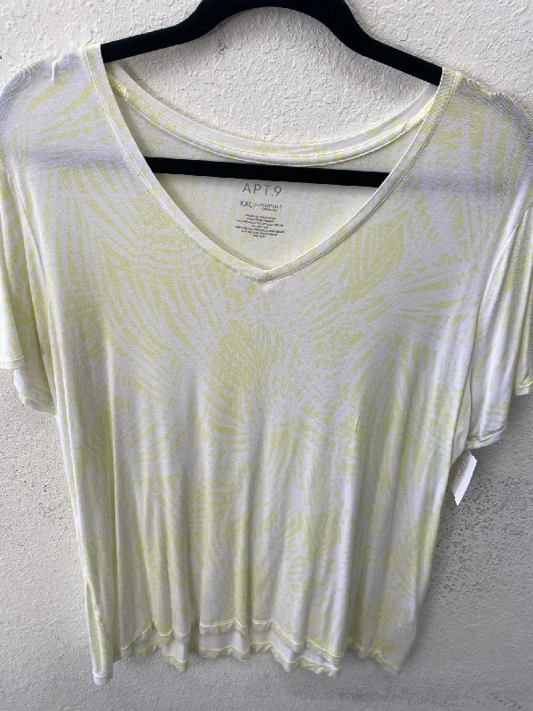 Yellow Apt 9 Short Sleeve Shirt Women's-- Fleece Nylon Spandex