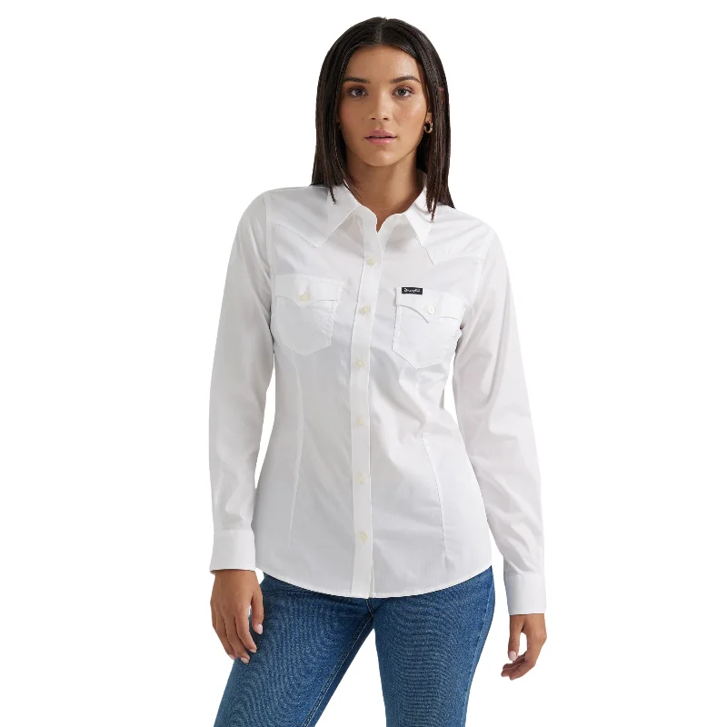 Wrangler Ladies Retro® Western Button Down White Shirt 112358013-- Boxy Fit Fitted Loose
