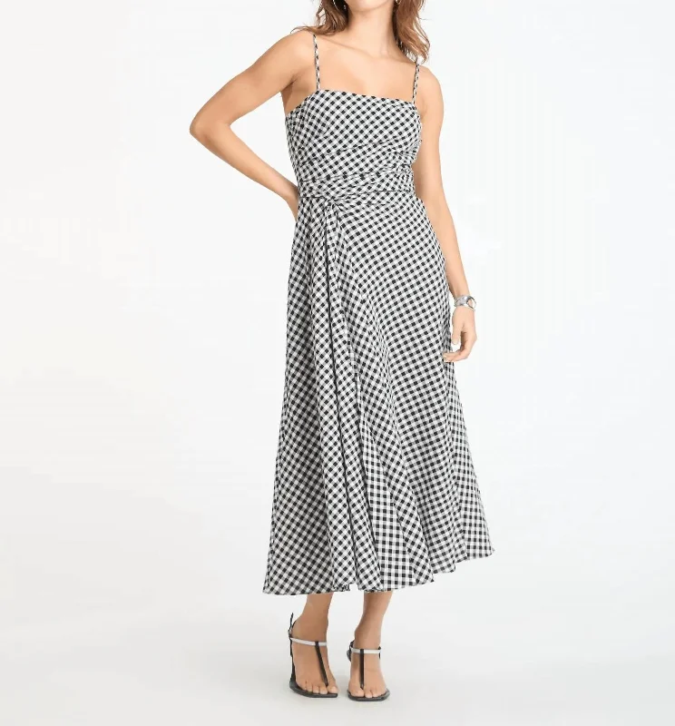 Chloe Dress In Black/cream Tunics Denim casual