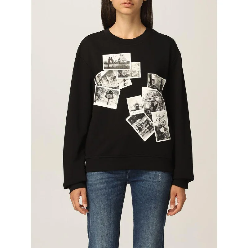 Love Moschino Chic Black Sweatshirt with Designer Emblem Hoodie with Zipper Placket Modern Functional Love Moschino Chic Black Sweatshirt with Designer Emblem Hoodie with Zipper Placket Modern Functional