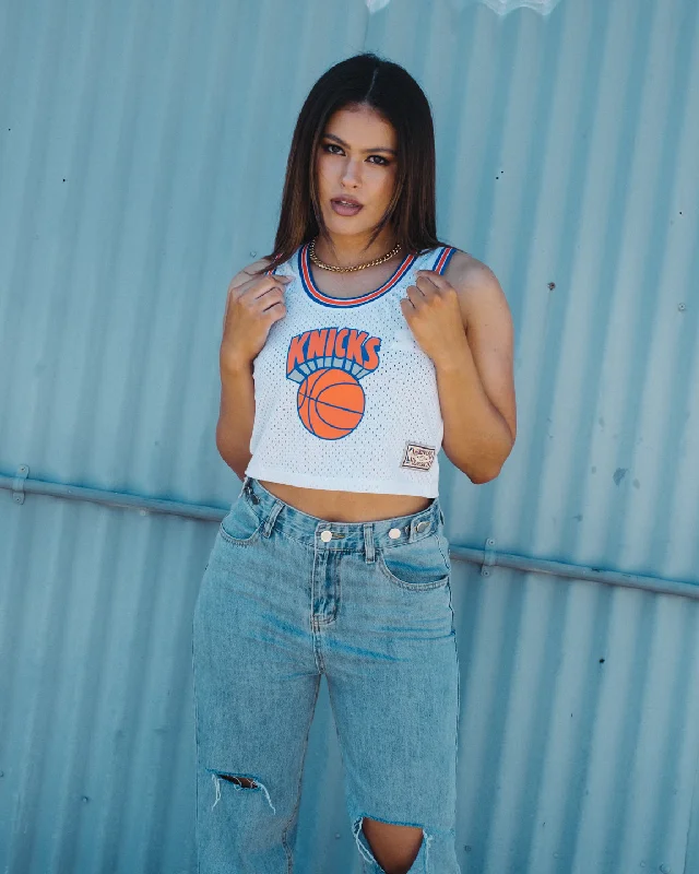 Mitchell & Ness Women's New York Knicks Mesh Crop Tank White solid color tank