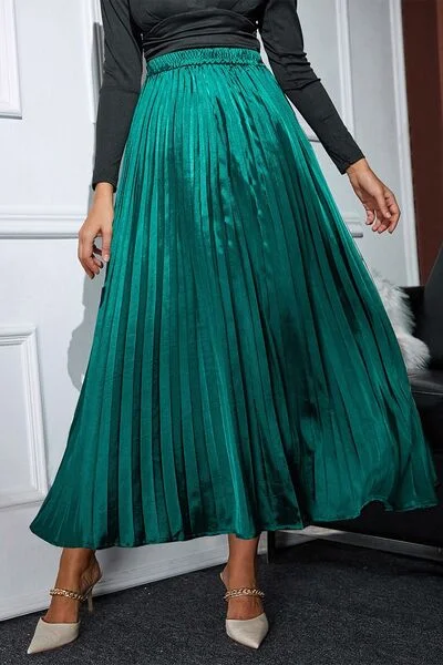 Rozlyn Pleated Elastic Waist Midi Skirt pleated skirt texture